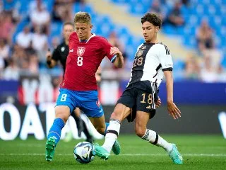 Стали известны пары первого раунда плей-офф молодежного чемпионата Европы