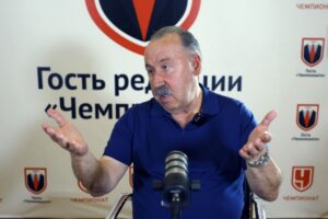 Сборная России поздравила Валерия Газзаева <br>с днём рождения