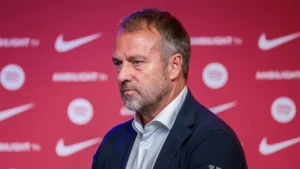 Флик рассказал, кто будет тренировать «Барселону» <br>в следующем сезоне