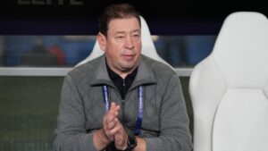 «Шанхай Шэньхуа» победил «Шанхай Порт» и вышел в четвертьфинал Кубка Китая
