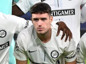 Игрок сборной Шотландии Джонстон поменял Австрию <br>на Чемпионшип