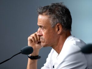 Энрике заявил, что место первого вратаря в «ПСЖ» никому не гарантировано