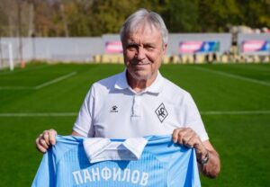 «Крылья Советов» объявили о трансфере<br> 75-летнего футболиста