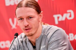 Сафонов: «Благодарен сборной за доверие. Для меня важно было выводить команду <br>с капитанской повязкой»