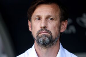 Об академии и «академиках»