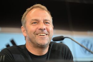 Флик о «Барсе»: «Я мотивирован на третье подряд чемпионство в Ла Лиге»
