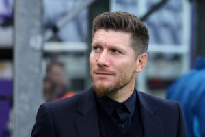 Тренер «Монако» Поконьоли высказался об удалении Кулибали в ответной игре с «ПСЖ», упомянув Головина