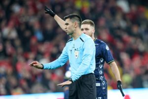 Арбитр Танашев: VAR — страховка, но ключевые решения желательно принимать самостоятельно
