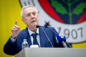 Азиз Йылдырым выиграл выборы на пост президента «Фенербахче»