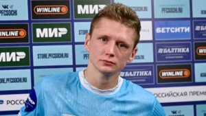 Мухин — о переходе <br>в «Ростов»: «Костя Кучаев объяснил, что команда играет <br>в желтых цветах»