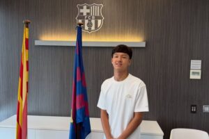 14-летний Карим Мендиканов из Казахстана подписал контракт с «Барселоной»