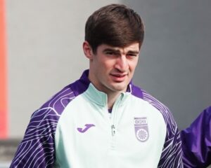«Велес» подписал контракт с защитником Плиевым