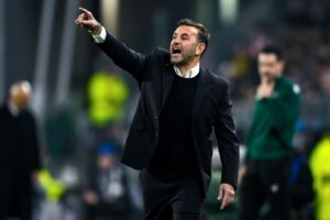 Тренер «Галатасарая» объяснил своё удаление после разгромного поражения от «Трабзонспора»