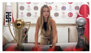 22-летняя девушка возглавила турецкий клуб