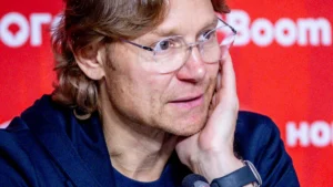 Карпин — о Петрове: «Он с метра забить не может, но хотя бы пенальти забил»