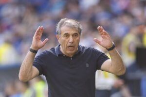 «Факел» сделал предложение Рахимову. Тренер попросил две недели на ответ